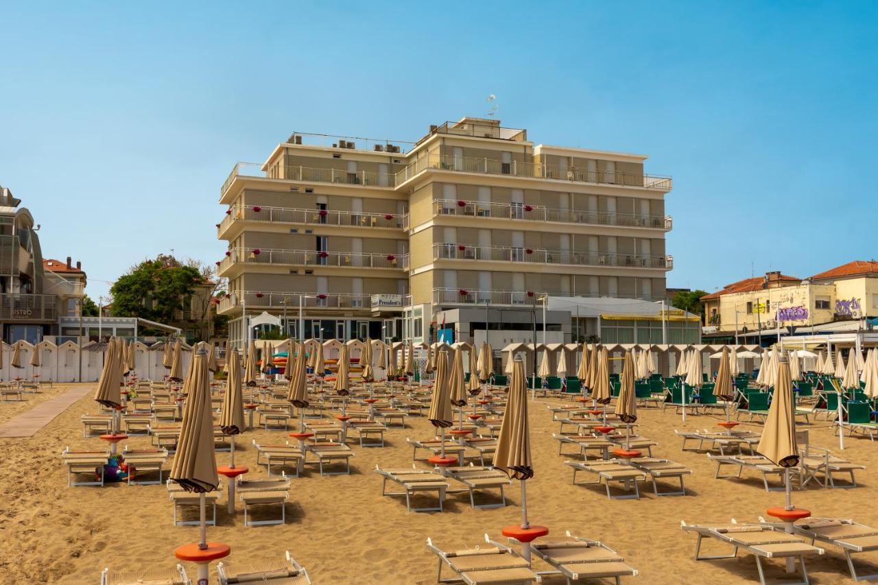 Hotel President'S Πέζαρο Εξωτερικό φωτογραφία