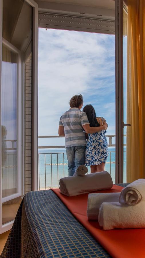 Hotel President'S Πέζαρο Εξωτερικό φωτογραφία