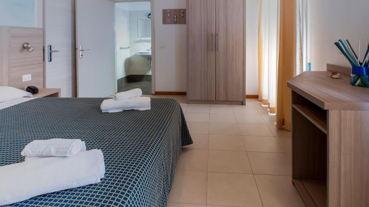 Hotel President'S Πέζαρο Εξωτερικό φωτογραφία
