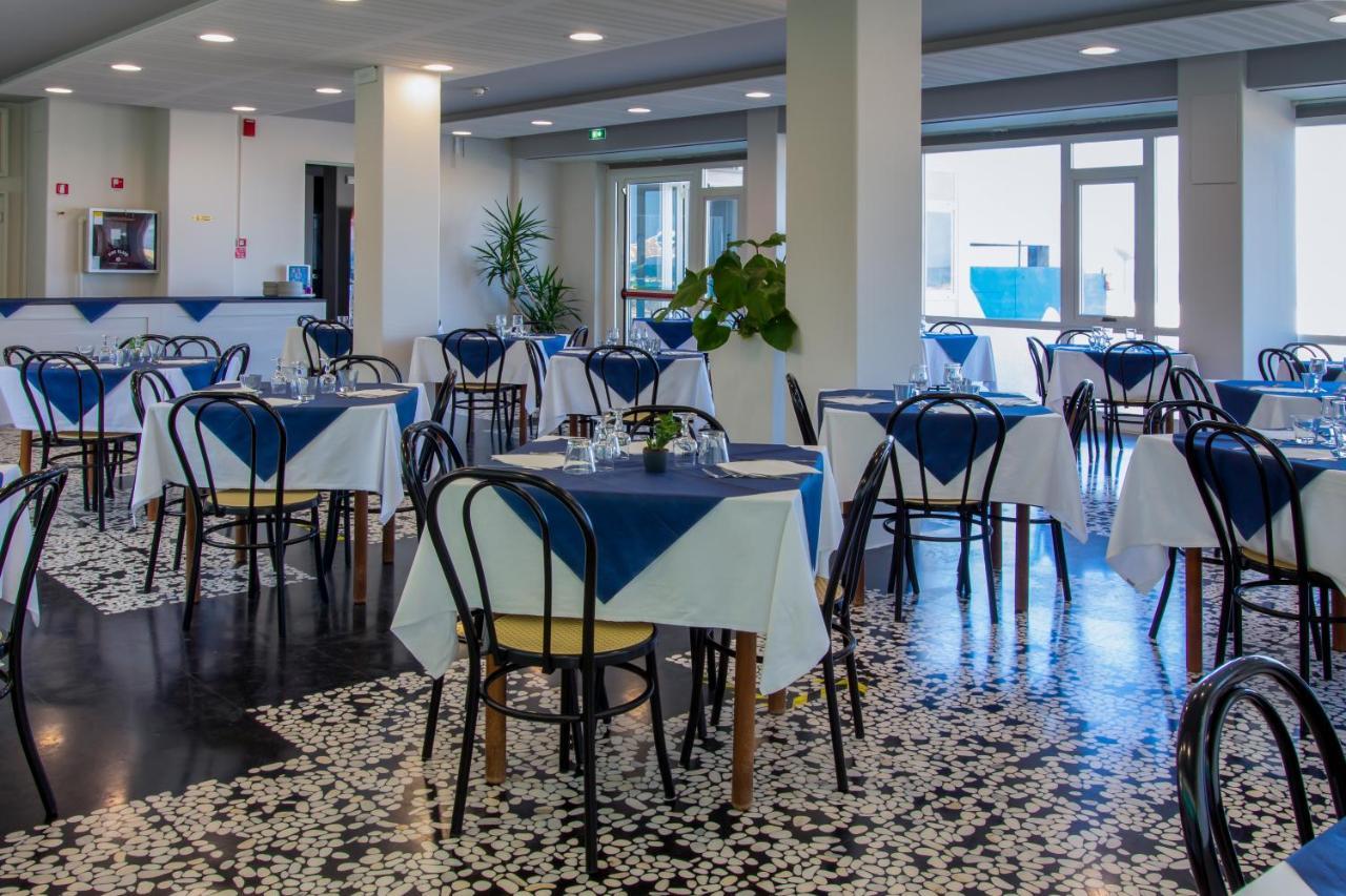 Hotel President'S Πέζαρο Εξωτερικό φωτογραφία
