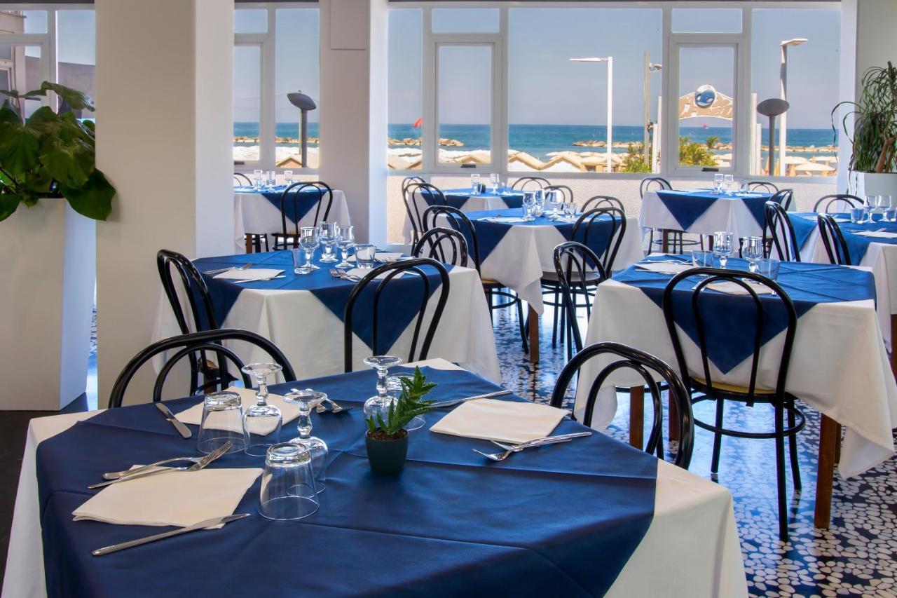 Hotel President'S Πέζαρο Εξωτερικό φωτογραφία