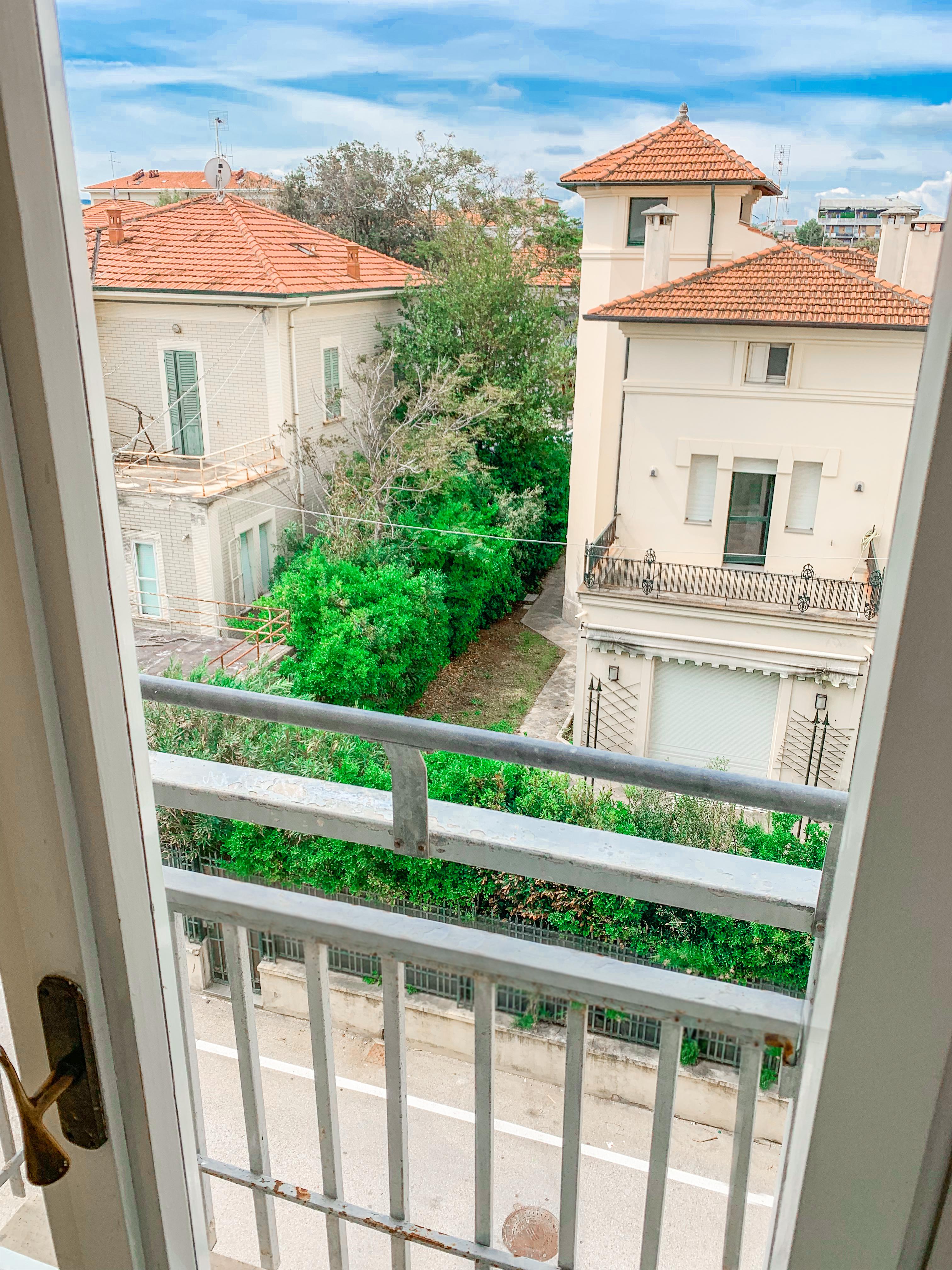 Hotel President'S Πέζαρο Εξωτερικό φωτογραφία