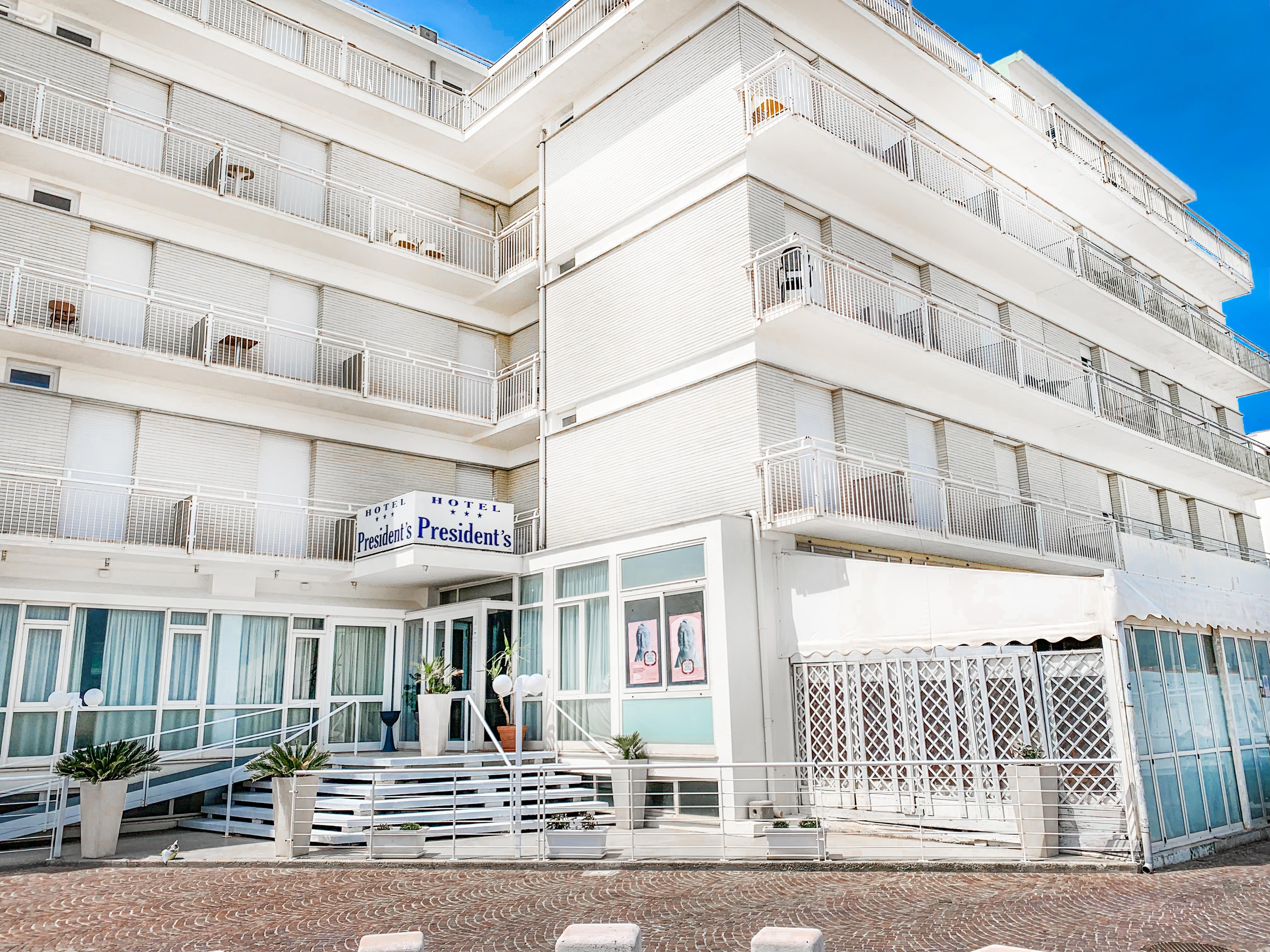 Hotel President'S Πέζαρο Εξωτερικό φωτογραφία